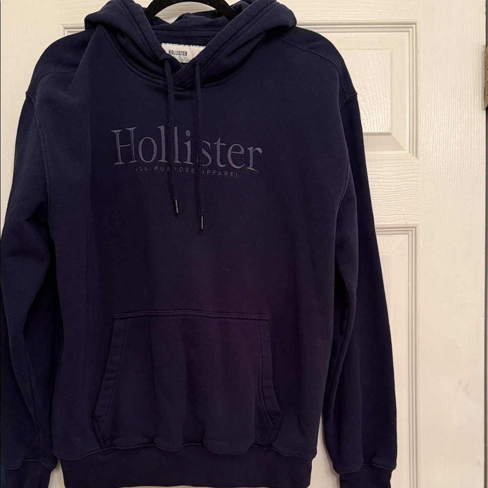 Hollister Men's Dark Blue Hoodie